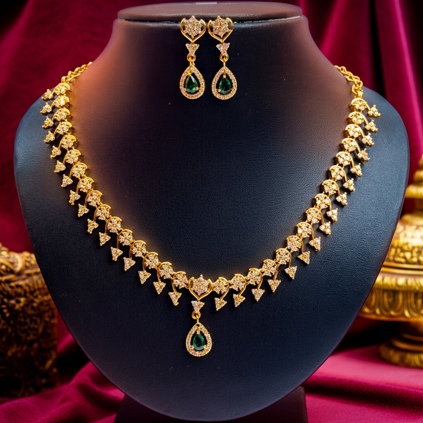 Emerald Green Teardrop Necklace & Earrings Set – Elegant Crystal Jewelry for Special Occasions