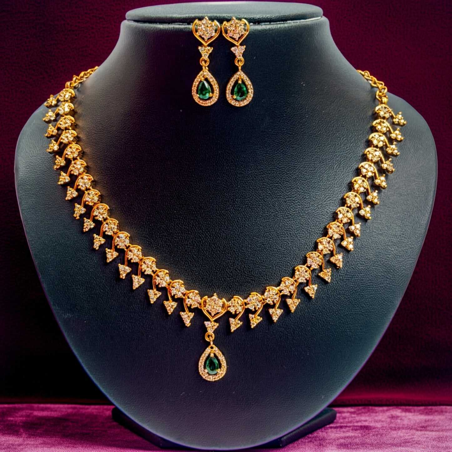 Emerald Green Teardrop Necklace & Earrings Set – Elegant Crystal Jewelry for Special Occasions