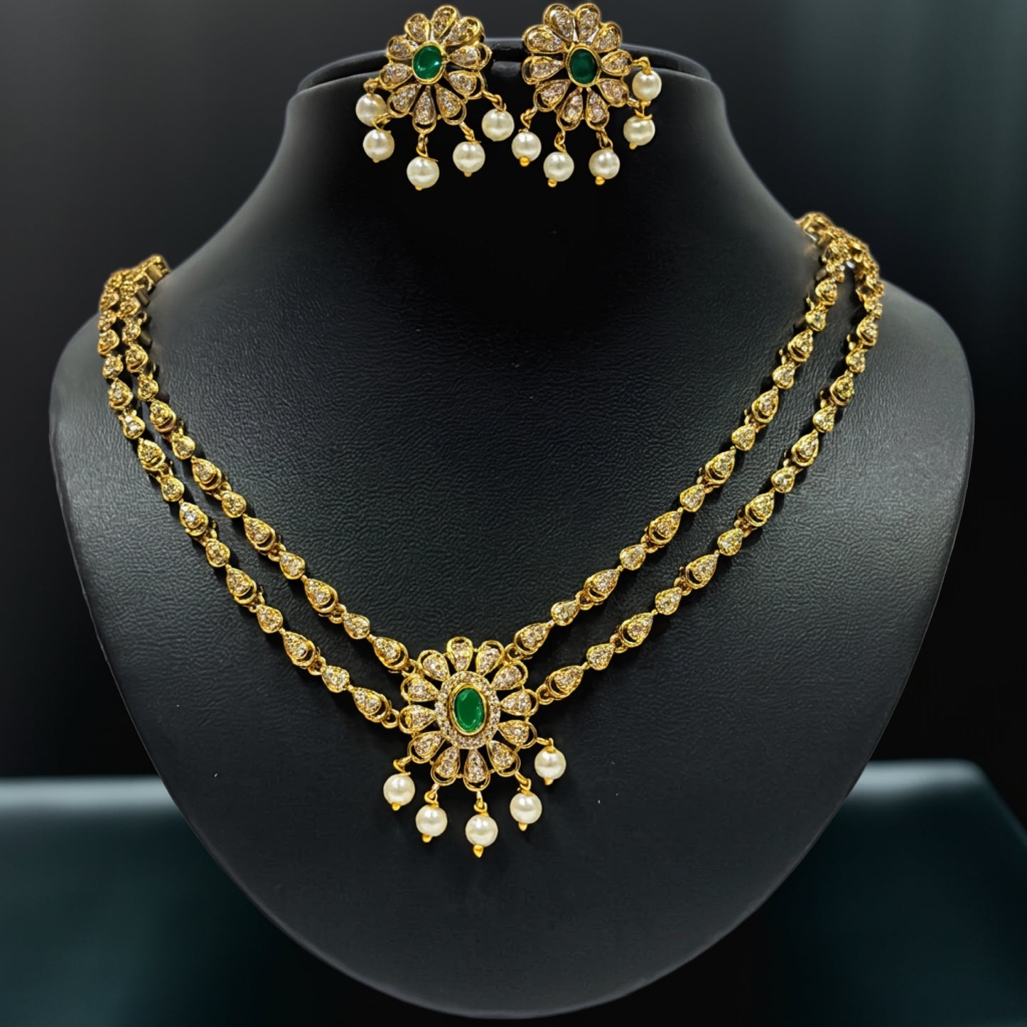 Antique Gold-Plated Pearl & Green Stone Necklace Set