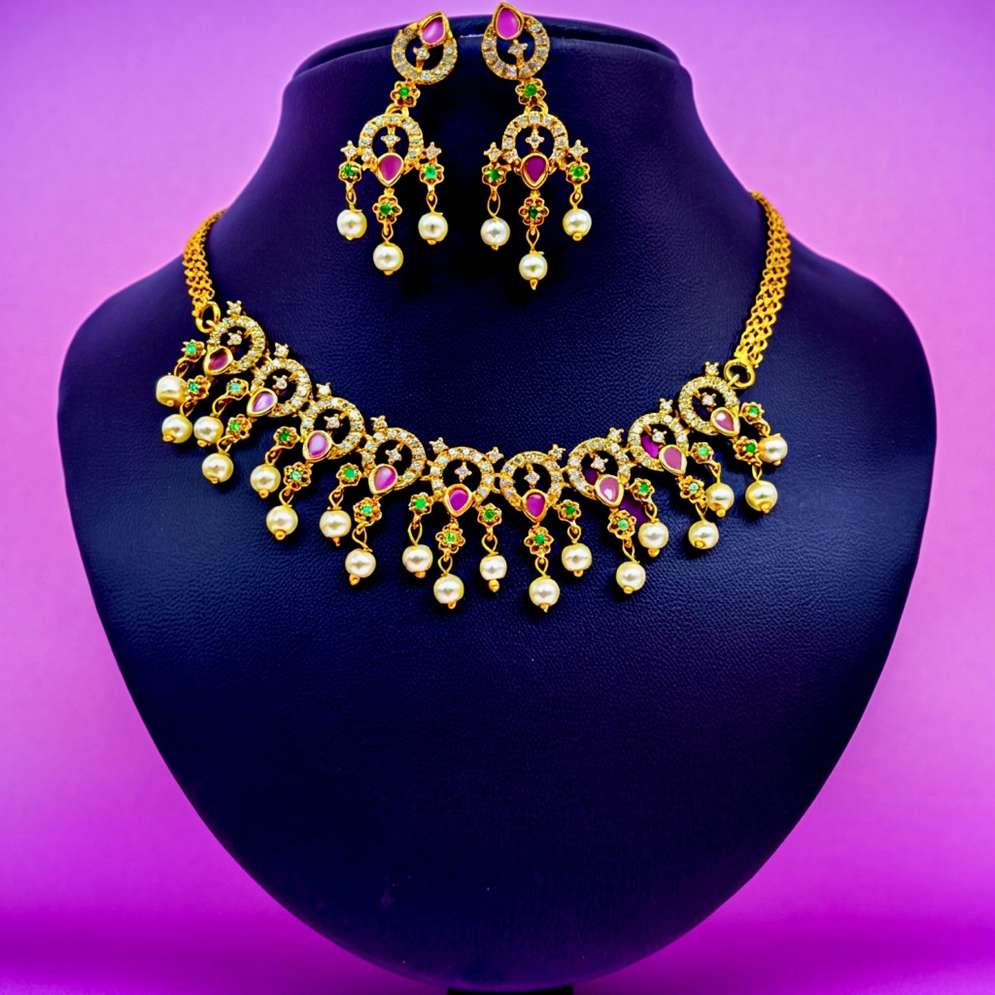 Royal Aranya Pearl Necklace Set