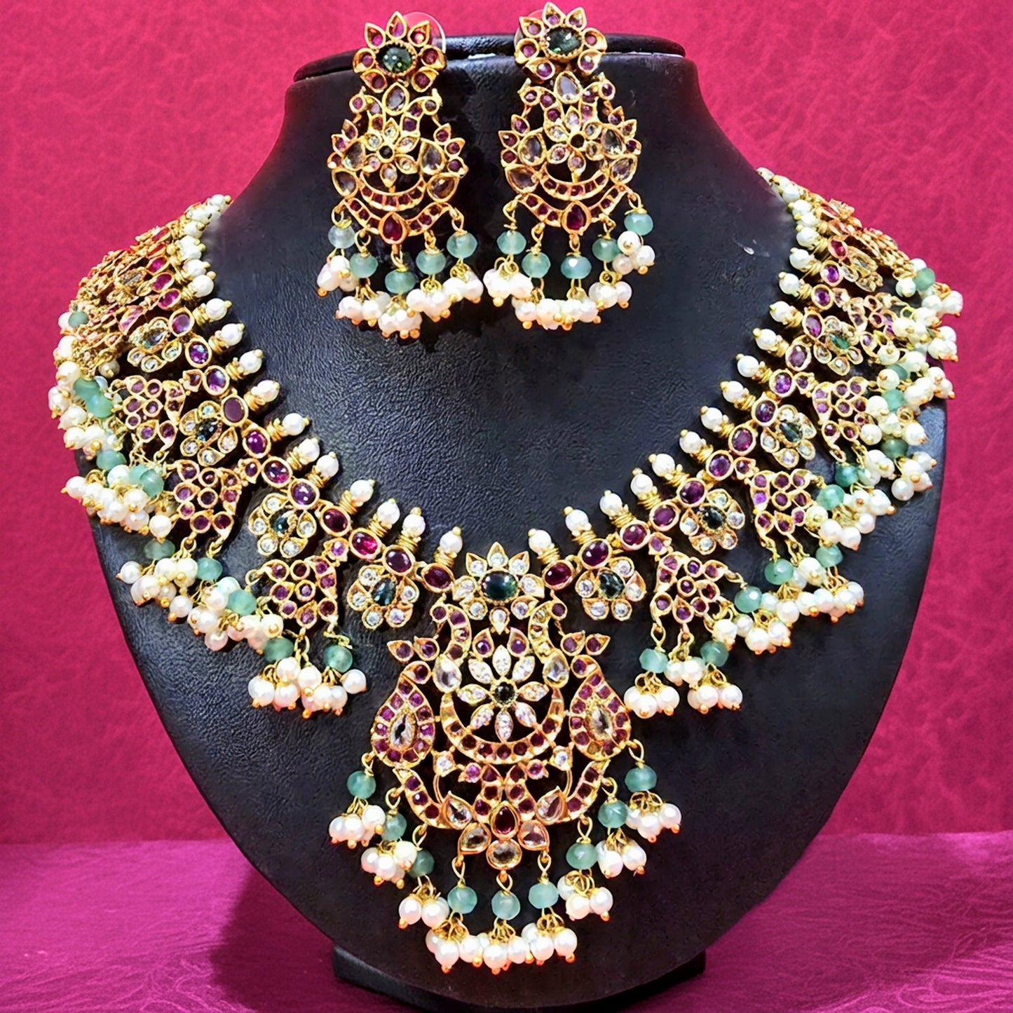 Regal Rhapsody: A Necklace Fit for Royalty
