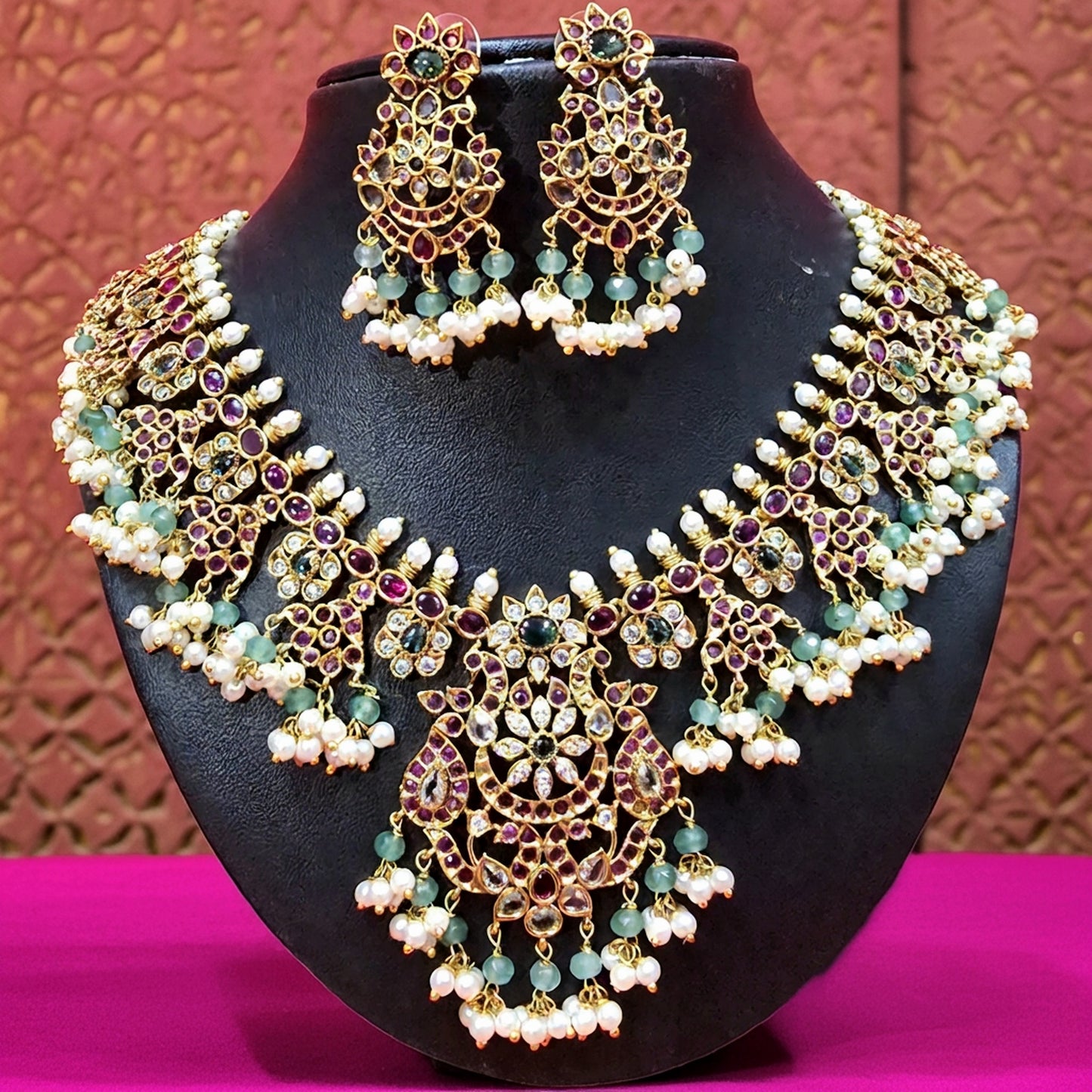 Regal Rhapsody: A Necklace Fit for Royalty